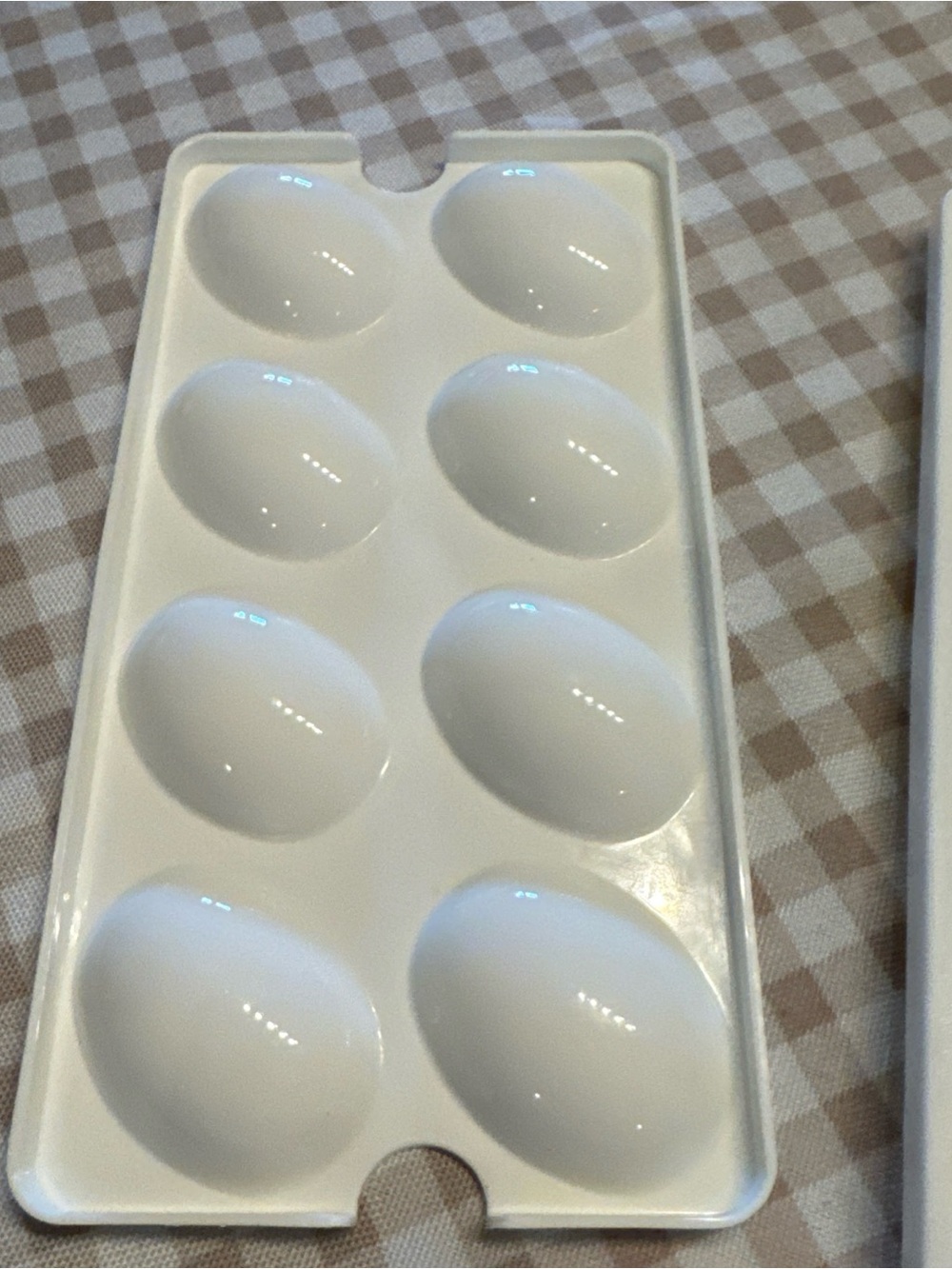Tupperware egg inserts - Picture 3 of 3
